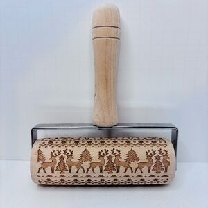Wooden Embossing Rolling Pin with Handle, Reindeer & Christmas Trees, 6-inch